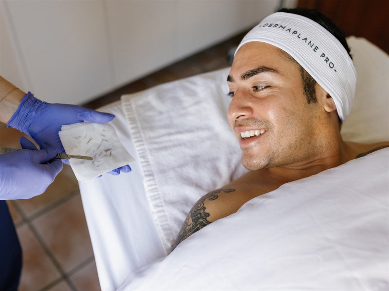 DermaplanePro - Dermaplaning 4