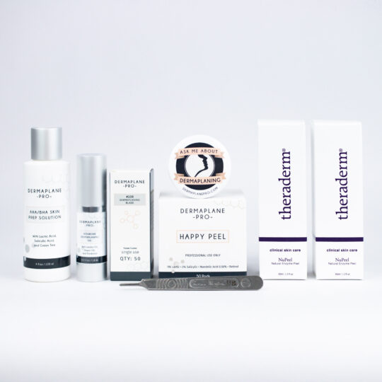 Products included in the Happy Peel Protocol Kit include AHA/BHA Skin Prep Solution, Nourishe Dermaplaning Oil, #10R blades, Happy Peel, metal handle, and NuPeel natural enzyme peel. Happy Peel is a specially formulated peel for dermaplaning.